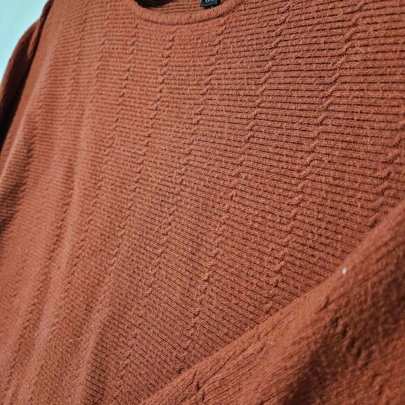 Cyrus Rust Red Textured Knit Sweater – Relaxed Fit Long Sleeve - Picture 3 of 4